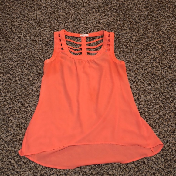 Summer top - Picture 2 of 2